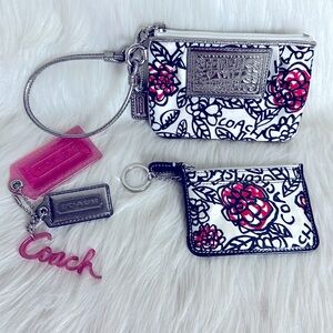 COACH POPPY floral graffiti GLAM TOTE Accessories wristlet keychain hangtags